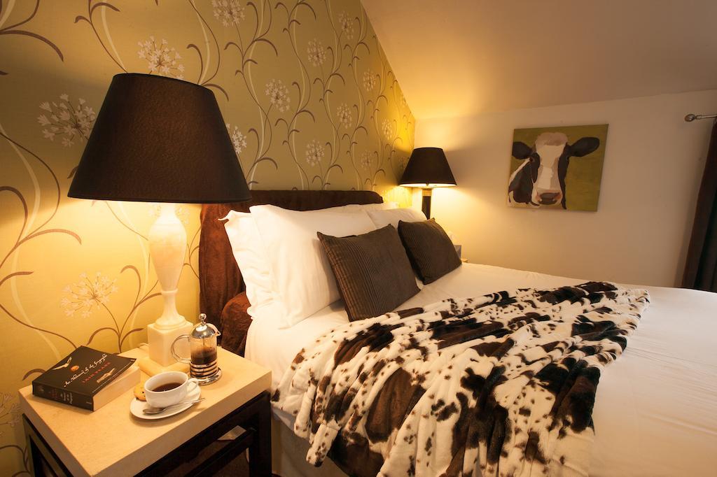 Hollybush Inn Greenhaugh Quarto foto